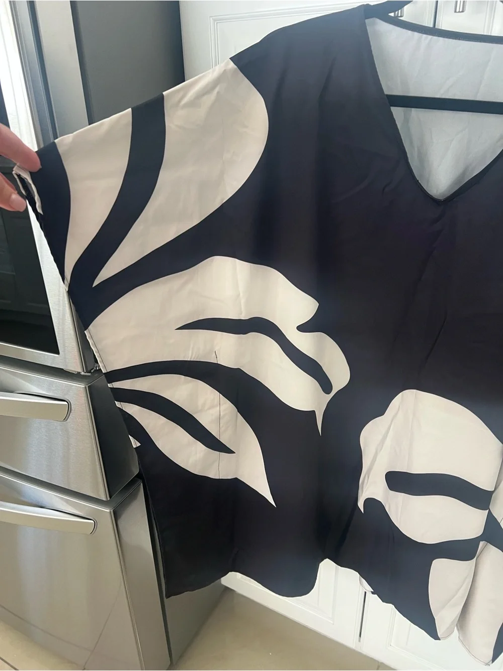 SHEIN Women’s Oversized Floral Print Cover Up size 1XL - Picture 2 of 3